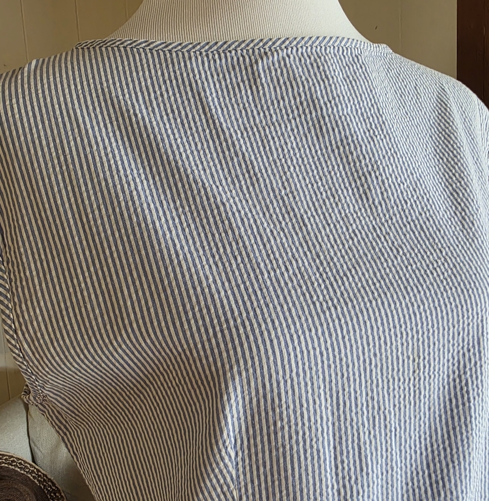 Uniqlo Blue and White Striped SEERSUCKER Dress L - Picture 7 of 7